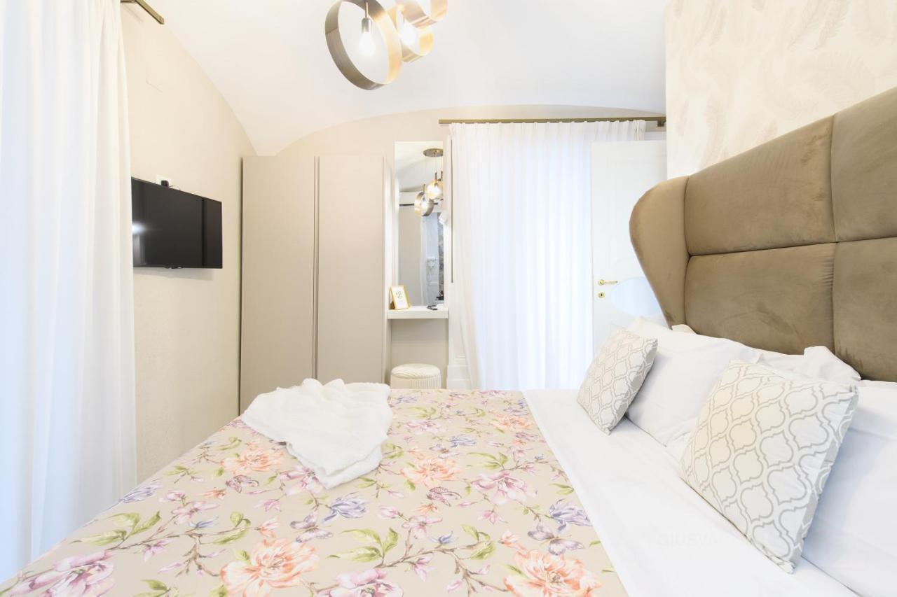 Grandapartments Via Toledo Napoli Екстер'єр фото